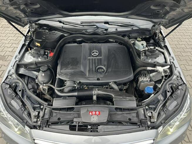 Mercedes E 250 AMG Line 4Matic Skóra Automat Kamera Podgrzewanie HAK