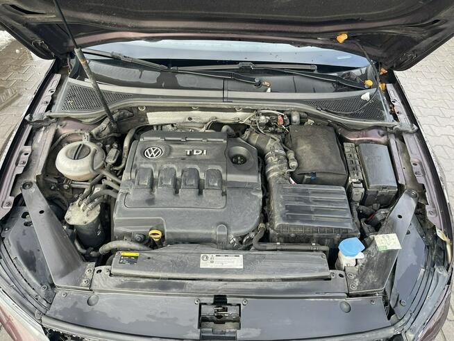 Volkswagen Passat Highline Automat Skóra Podgrzewanie Klimatronik