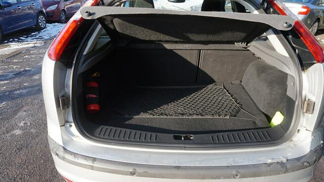 Ford Focus zarejestrowany, ubezpieczony. Gwarancja. Polecam !!!