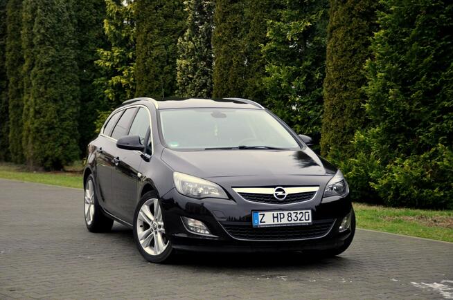 Opel Astra 1.7CDTi(125KM)*Grzana Kierownica*Reling*Welur*Parktronik*Alu18"ASO