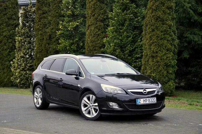 Opel Astra 1.7CDTi(125KM)*Grzana Kierownica*Reling*Welur*Parktronik*Alu18"ASO