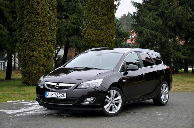 Opel Astra 1.7CDTi(125KM)*Grzana Kierownica*Reling*Welur*Parktronik*Alu18"ASO