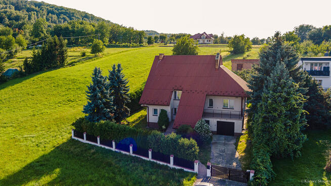 Na sprzedaż duży dom z ogrodem w Wielkiej Wsi