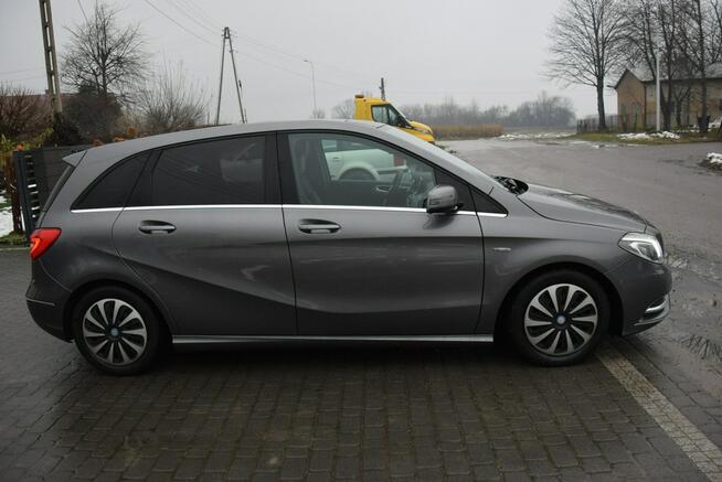Mercedes B 200 1.6B Navi/ Panorama Dach/ PDC/ Led/ Nowy Rozrząd/ Sprowadzony