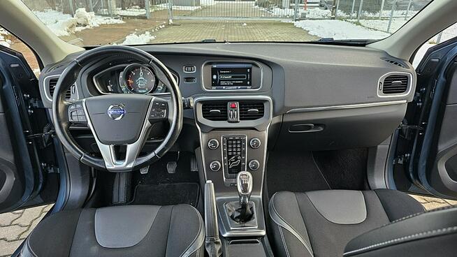 Volvo V40 1,6 HDi 115Km Ledy Skóra Digital Navi Mały Przebieg Full Opcja