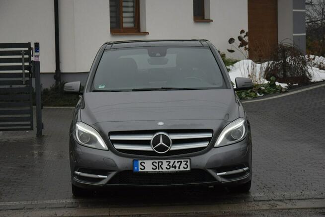 Mercedes B 200 1.6B Navi/ Panorama Dach/ PDC/ Led/ Nowy Rozrząd/ Sprowadzony