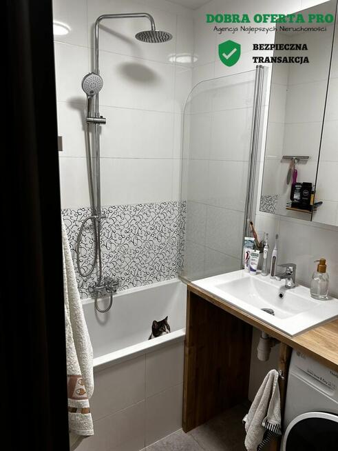 3 pokoje z oddzielną kuchnią i balkonem