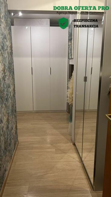 3 pokoje z oddzielną kuchnią i balkonem