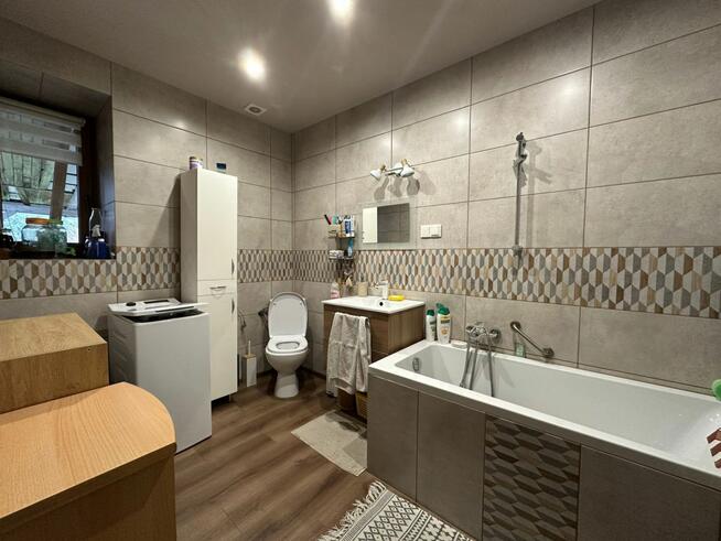 Dom Gorzyce, Główna