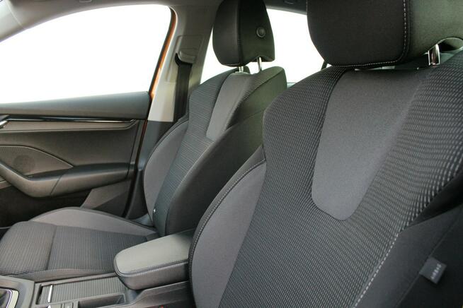 Škoda Octavia AMBITION 2.0 TDI Phoenix Orange Salon PL GWARANCJA RAPORT SelectCar+