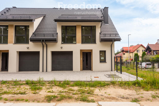 Nowoczesny dom bliźniak w Straszynie 120 Bez PCC