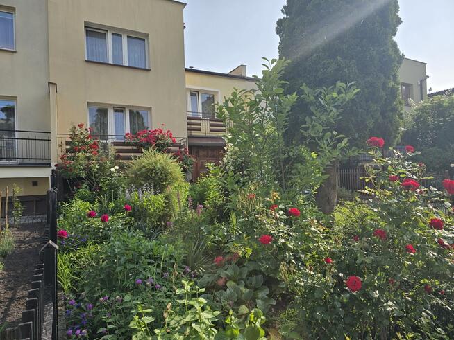 Dom jednorodzinny > 120 m2 > działka 230 m2