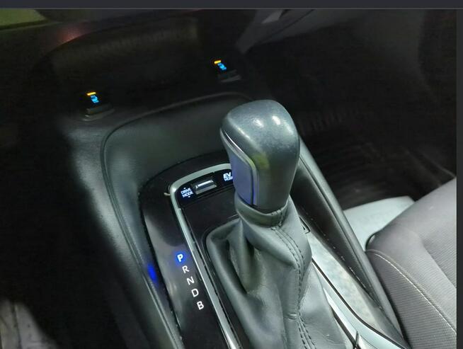 Toyota Corolla 22r + Salon Polska 1.8 HYBRID 1wł z Pakietem TECH Zimowy Bezwypadkowy