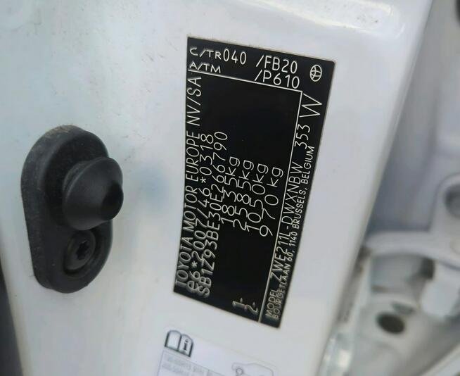 Toyota Corolla 22r + Salon Polska 1.8 HYBRID 1wł z Pakietem TECH Zimowy Bezwypadkowy