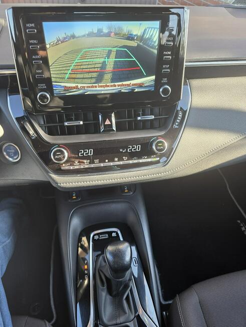 Toyota Corolla 22r + Salon Polska 1.8 HYBRID 1wł z Pakietem TECH Zimowy Bezwypadkowy