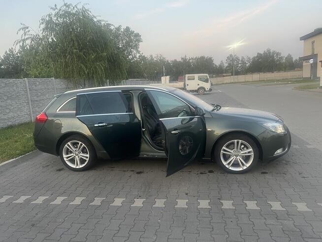 Sprzedam Opel Insignia 2010 2.0T benzyna 220KM 4x4 automat