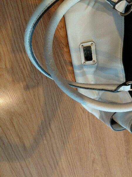 Torebka damska Guess oryginalna, pojemna, jasna