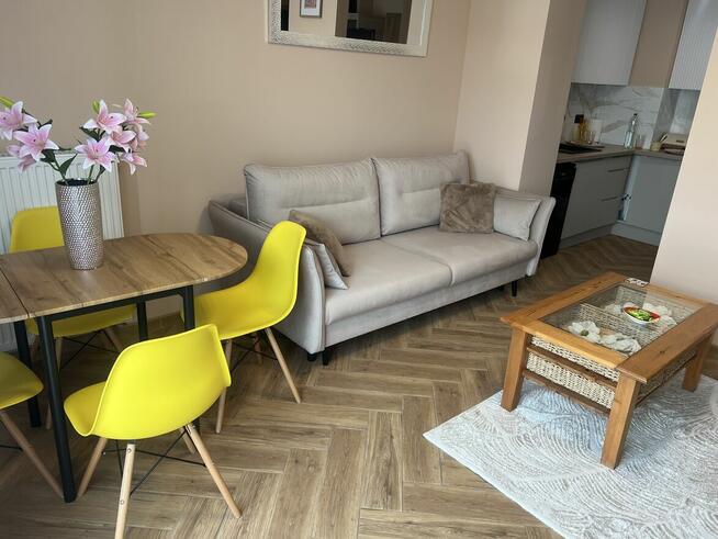 Sprzedam nowe, urzadzone 2 pokoje