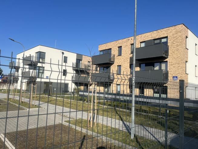 Sprzedam nowe, urzadzone 2 pokoje