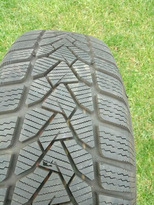 Opony zimowe z felgami