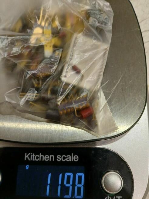 Sprzedam podzespoły.