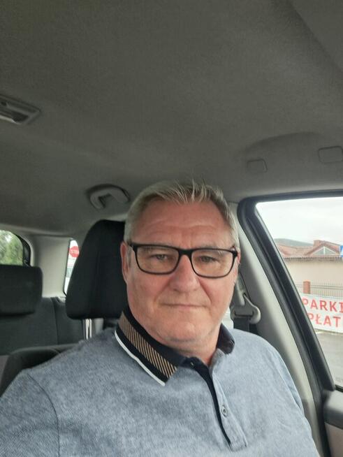 Samotny pozna samotną