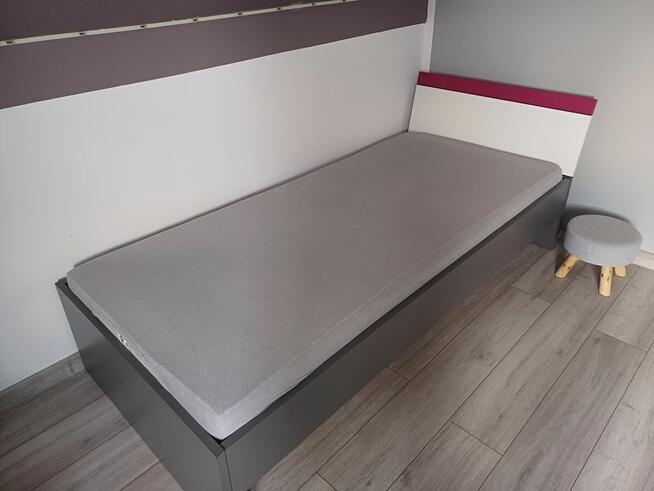 Komplet mebli młodzieżowych