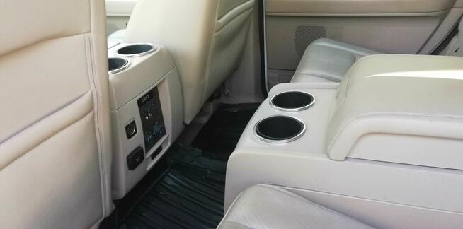 Luksusowy Lincoln Navigator,5,4l ,4x4, 7osób, 2014r.