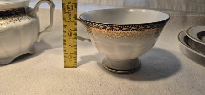 Trio śniadaniowe filiżanka spodek talerzyk + cukierniczka