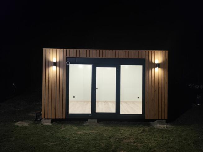 Pawilon handlowy biurowy 5x3 WC klimatyzacja rolety