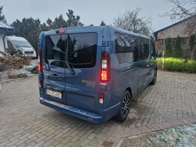 renault trafic automat long 9 osobowy salon polska