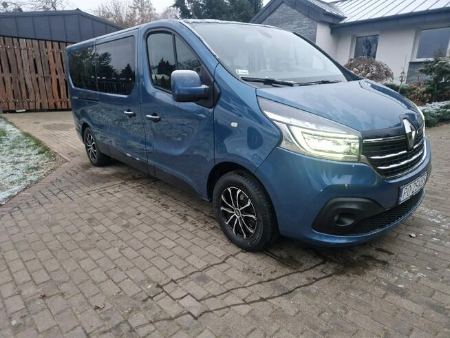 renault trafic automat long 9 osobowy salon polska