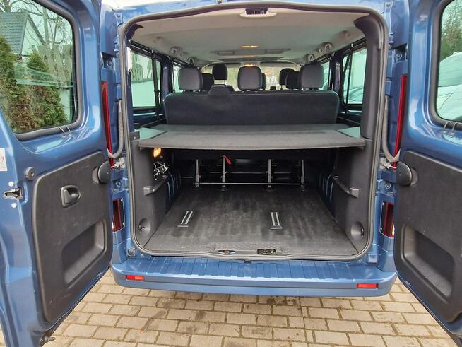 renault trafic automat long 9 osobowy salon polska