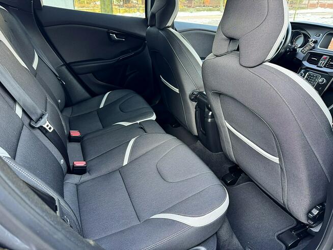 Volvo V40 Full LED Navi BLIS Aktywny Tempomat Gwarancja