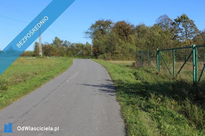 Działka budowlana przy drodze z widokiem na Bieszczady