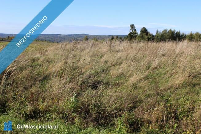 Działka budowlana przy drodze z widokiem na Bieszczady