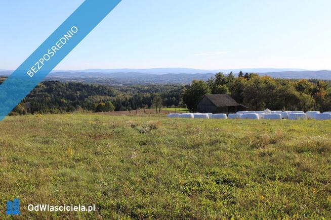 Działka budowlana przy drodze z widokiem na Bieszczady