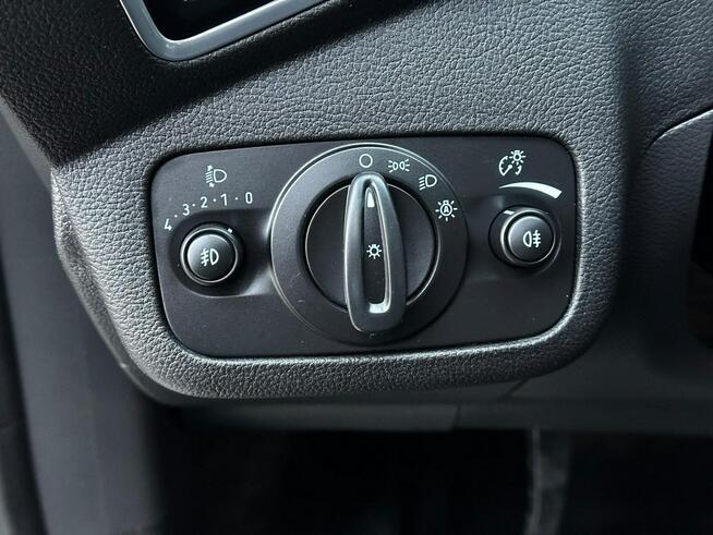 Ford Kuga Półskóra Asystent Grzany fotel Climatronic Tempomat Navi Alu GWARANCJA