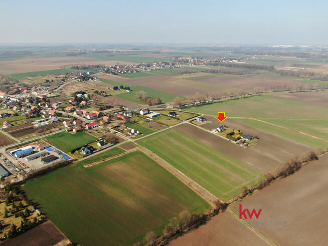 Działka inwestycyjna Cieszyce gm. Kobierzyce, Wiosenna