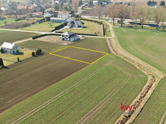 Działka inwestycyjna Cieszyce gm. Kobierzyce, Wiosenna