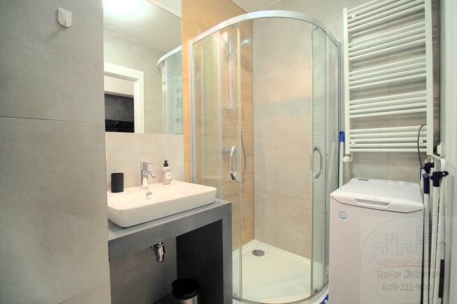 nowa cicha kawalerka, balkon tramwaj, parking