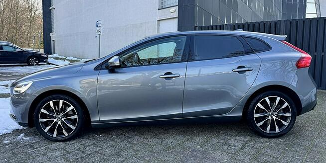 Volvo V40 2019r Full LED Navi BLIS Aktywny Tempomat Gwarancja