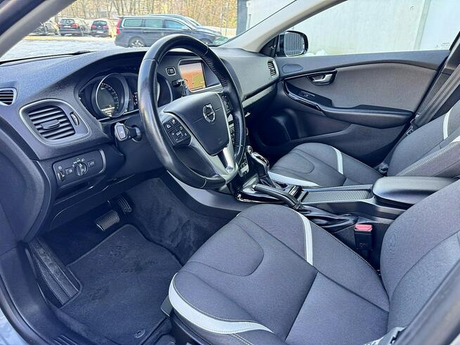 Volvo V40 2019r Full LED Navi BLIS Aktywny Tempomat Gwarancja