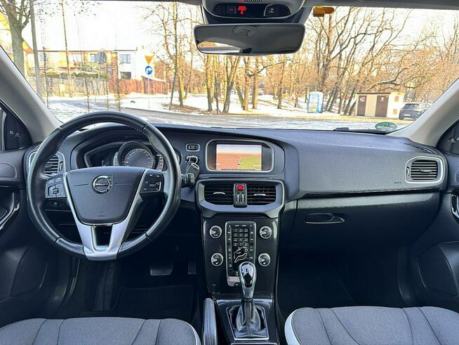Volvo V40 2019r Full LED Navi BLIS Aktywny Tempomat Gwarancja