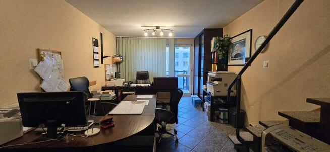 Sprzedam dwupoziomowe mieszkanie 80m2-Centrum