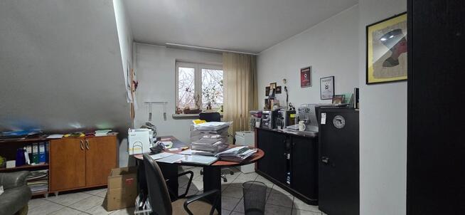 Sprzedam dwupoziomowe mieszkanie 80m2-Centrum