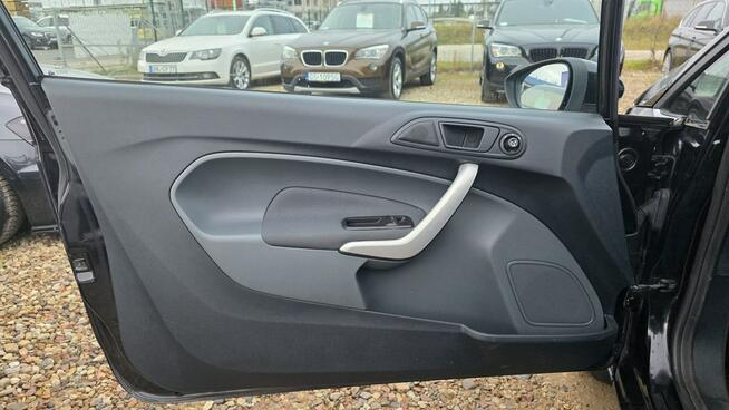 Ford Fiesta climatronic zarejestrowana zwykła benzyna