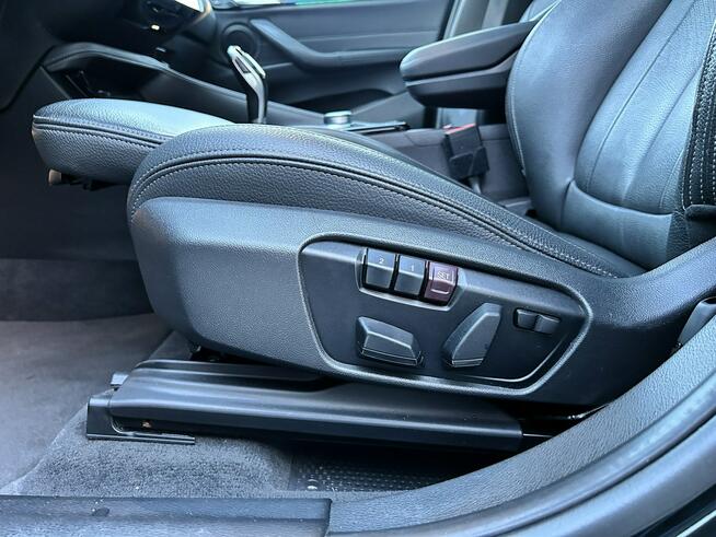 BMW X2 28i,Grzana Kierownica/Fotele, M-Pakiet, Asystenci, Kamera Cof, CarPlay