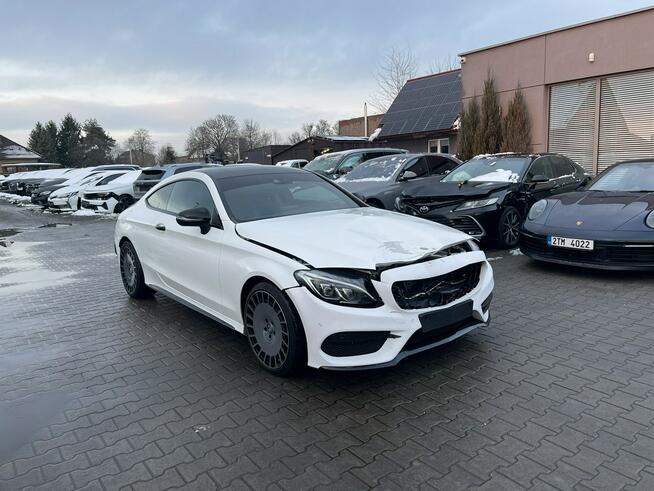 Mercedes C 250 Coupe AMG Line Skóra Automat Podgrzewanie Kamera 204KM