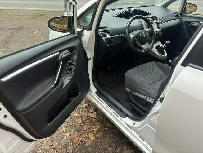 Toyota Verso Rezerwacja